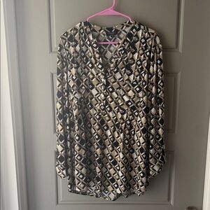 Cocomo Black and Tan Patterned Blouse